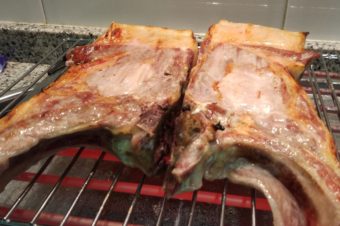 Costillas de latón con miel y mostaza. Receta de costillas al horno