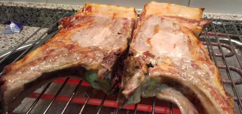 Costillas de latón con miel y mostaza. Receta de costillas al horno